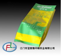 Four side sealing bag